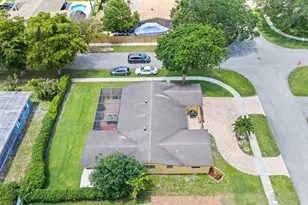 8350 NW 23rd St, Pembroke Pines, FL 33024 - Photo 32