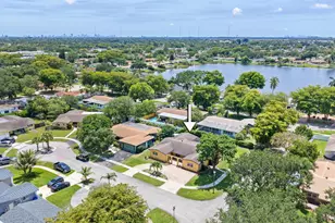 8350 NW 23rd St, Pembroke Pines, FL 33024 - Photo 36