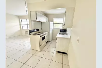 1111 N Federal Highway #5, Lake Worth Beach, FL 33460 - Photo 6