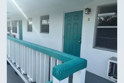 1111 N Federal Highway #5, Lake Worth, FL 33460 - Photo 1
