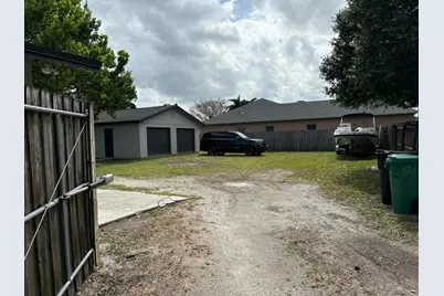 202 SW Crescent Avenue, Port Saint Lucie, FL 34984 - Photo 28