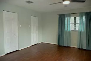 202 SW Crescent Ave, Port Saint Lucie, FL 34984 - Photo 6
