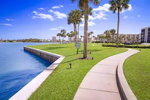 300 Intracoastal Pl, Jupiter, FL 33469 - Photo 42