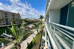 2950 NE 188th Street NE, Aventura, FL 33180 - Photo 34