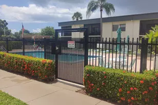 225 SE 10th St, Deerfield Beach, FL 33441 - Photo 20