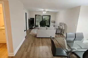 225 SE 10th St, Deerfield Beach, FL 33441 - Photo 2