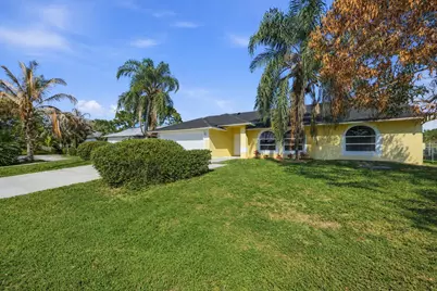 1371 SE Airoso Boulevard, Port Saint Lucie, FL 34983 - Photo 2