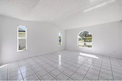 1371 SE Airoso Boulevard, Port Saint Lucie, FL 34983 - Photo 6