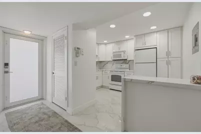 371 S Hollybrook Drive #106, Pembroke Pines, FL 33025 - Photo 10