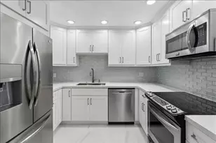6379 Bay Club Dr, Fort Lauderdale, FL 33308 - Photo 12