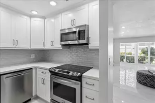 6379 Bay Club Dr, Fort Lauderdale, FL 33308 - Photo 10