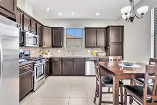 3340 NW 125th Ln, Sunrise, FL 33323 - Photo 18