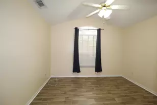 2073 SW Capeador St, Port Saint Lucie, FL 34953 - Photo 10