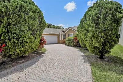 13284 Majestic Pine Court, Delray Beach, FL 33484 - Photo 1