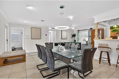 2101 NE 25th Street, Wilton Manors, FL 33305 - Photo 14