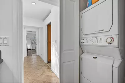 2101 NE 25th Street, Wilton Manors, FL 33305 - Photo 38