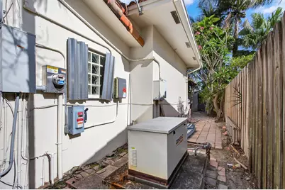 2101 NE 25th Street, Wilton Manors, FL 33305 - Photo 46