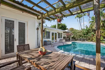 2101 NE 25th Street, Wilton Manors, FL 33305 - Photo 6