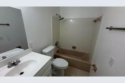 4061 NW 9th Avenue #206, Deerfield Beach, FL 33064 - Photo 8