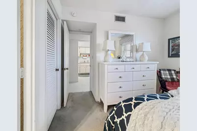 555 NW 4th Avenue #401, Boca Raton, FL 33432 - Photo 10