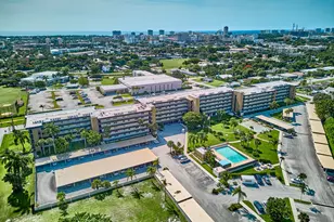 555 NW 4th Ave, Boca Raton, FL 33432 - Photo 40