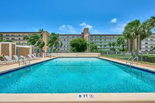 555 NW 4th Ave, Boca Raton, FL 33432 - Photo 32