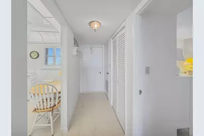 555 NW 4th Avenue #401, Boca Raton, FL 33432 - Photo 6