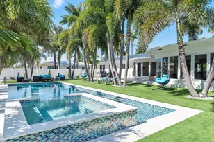 207 Royal Palm Dr, Fort Lauderdale, FL 33301 - Photo 2
