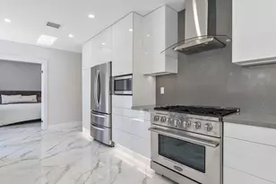 207 Royal Palm Dr, Fort Lauderdale, FL 33301 - Photo 26