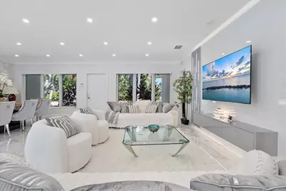 207 Royal Palm Drive, Fort Lauderdale, FL 33301 - Photo 18