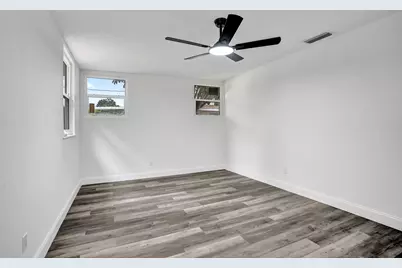 627 W Ilex Drive, Lake Park, FL 33403 - Photo 32