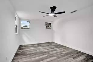 627 W Ilex Dr, Lake Park, FL 33403 - Photo 32