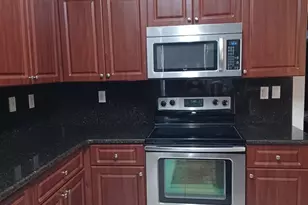 1064 SW 144th Ave, Pembroke Pines, FL 33027 - Photo 8