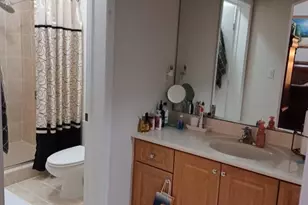 1064 SW 144th Ave, Pembroke Pines, FL 33027 - Photo 12