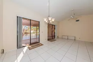 10439 S Circle Lake Dr, Boynton Beach, FL 33437 - Photo 2