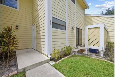 402 Lakewood Court #2b, Jupiter, FL 33458 - Photo 4