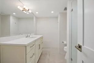 5100 Bayview Dr, Fort Lauderdale, FL 33308 - Photo 20