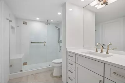 5100 Bayview Drive #106, Fort Lauderdale, FL 33308 - Photo 16