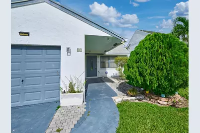 57 Peachtree Place, Boynton Beach, FL 33436 - Photo 1