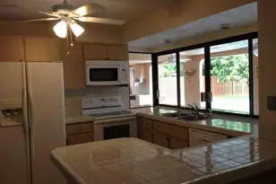 737 NW 84th Ln, Coral Springs, FL 33071 - Photo 2