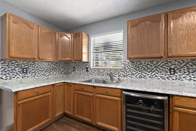 210 Deerwood Lane, Fort Pierce, FL 34947 - Photo 14