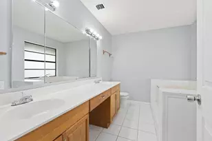 210 Deerwood Ln, Fort Pierce, FL 34947 - Photo 34