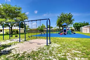 8156 NW 67th Ave, Tamarac, FL 33321 - Photo 38