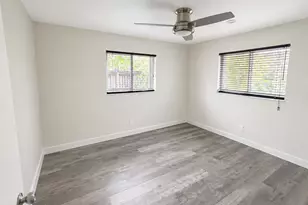 600 NW 33rd St, Oakland Park, FL 33309 - Photo 10