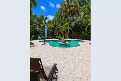 600 NW 33rd Street, Oakland Park, FL 33309 - Photo 6