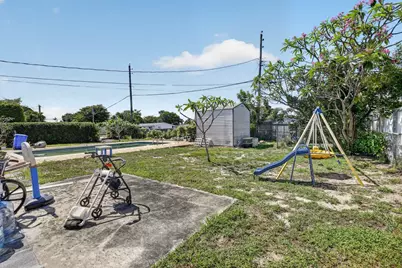 7571 NW 1st Court, Pembroke Pines, FL 33024 - Photo 4