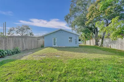 512 NW 15th Terrace, Fort Lauderdale, FL 33311 - Photo 22