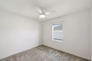 428 SE Fairchild Ave, Port Saint Lucie, FL 34984 - Photo 18