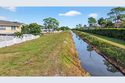 212 Foxtail Drive #G, Greenacres, FL 33415 - Photo 24