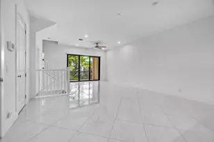 7115 Edison Pl, Palm Beach Gardens, FL 33418 - Photo 10